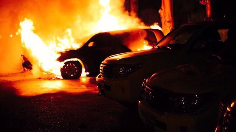 Місія ОБСЄ визначилась, кого звинуватити у підпалі її машин у Донецьку
