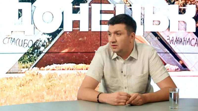 З одного боку орки і бандити, з іншого — корумпована влада, — журналіст про життя Донбасу