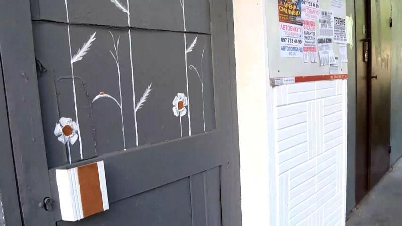 Киевляне сами ремонтируют подъезды, не дождавшись Кличко Киевляне сами ремонтируют подъезды, не дождавшись Кличко