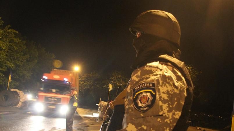 "Миротворцев" на Донбассе подозревают в угоне авто
