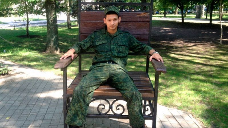 "Зелені чоловічки" проводять "відпустку" на Донбасі "Зелені чоловічки" проводять "відпустку" на Донбасі