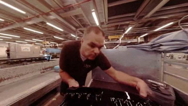 Пригоди однієї валізи: що насправді відбувається з вашим багажем в аеропорту Пригоди однієї валізи: що насправді відбувається з вашим багажем в аеропорту