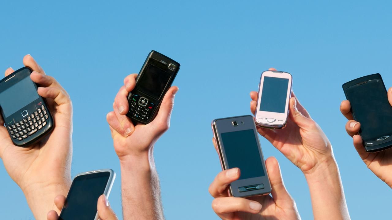 Посібниця терористів "зливала" коди від телефонних сім-карт Посібниця терористів "зливала" коди від телефонних сім-карт