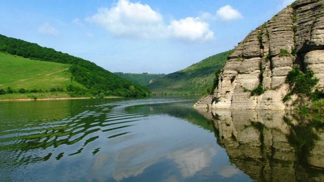 В Украине есть своя пустыня, вулкан и каньон В Украине есть своя пустыня, вулкан и каньон