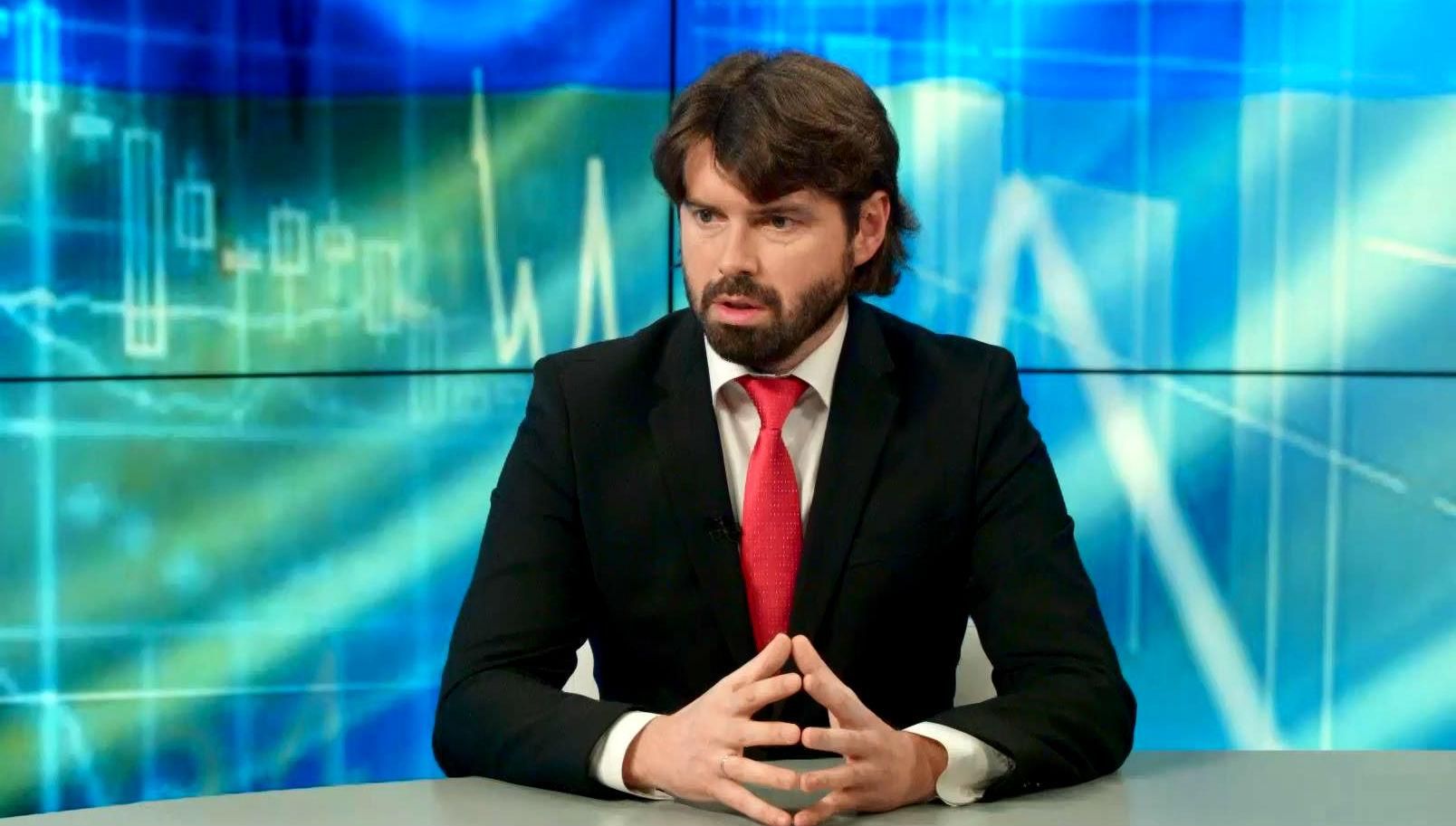 Дефолт дозволить підняти зарплати та пенсії, — економіст Дефолт дозволить підняти зарплати та пенсії, — економіст