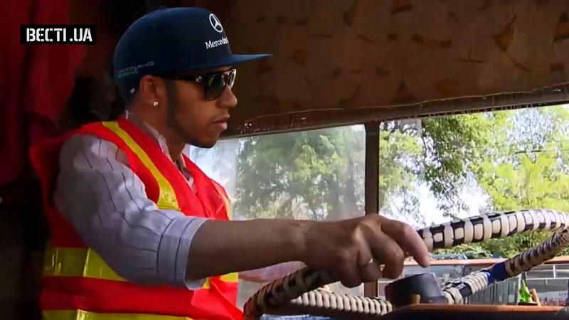 Водителей троллейбусов будет тренировать пилот Формулы-1 Водителей троллейбусов будет тренировать пилот Формулы-1