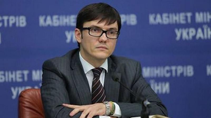 Транспортники вимагають у Яценюка відставки міністра Пивоварського