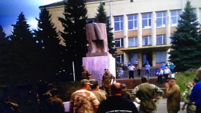 На одного Ленина меньше: Ильича уничтожили в Херсонской области На одного Ленина меньше: Ильича уничтожили в Херсонской области