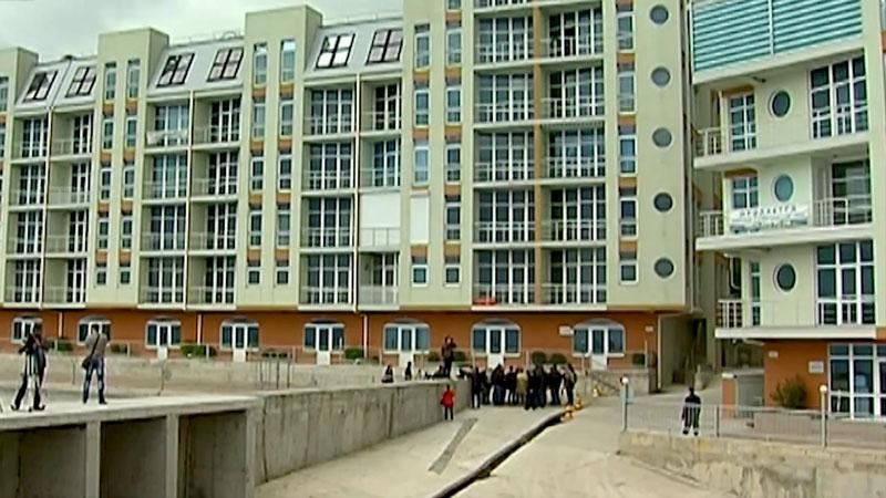 Окупанти у Криму "вкрали" майже 200 елітних санаторіїв