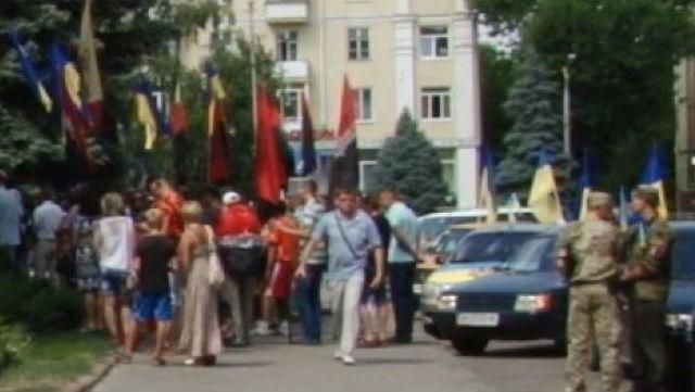 В Краматорске прошел митинг против проведения местных выборов