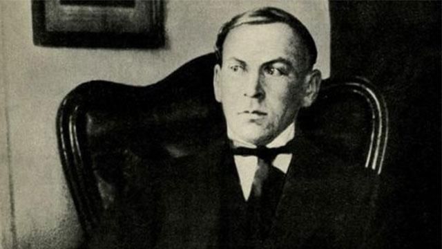 Завдяки екстравагантному українцю тризуб став гербом країни Завдяки екстравагантному українцю тризуб став гербом країни