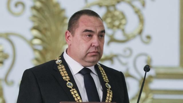 Луганські терористи урочисто "відкрили" супермаркет, який відібрали у власників Луганські терористи урочисто "відкрили" супермаркет, який відібрали у власників