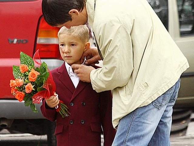 Нынешний первоклассник будет "стоить" родителям 6 тысяч гривен