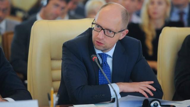 Яценюк пояснив, як українцям треба економити на світлі та газі Яценюк пояснив, як українцям треба економити на світлі та газі