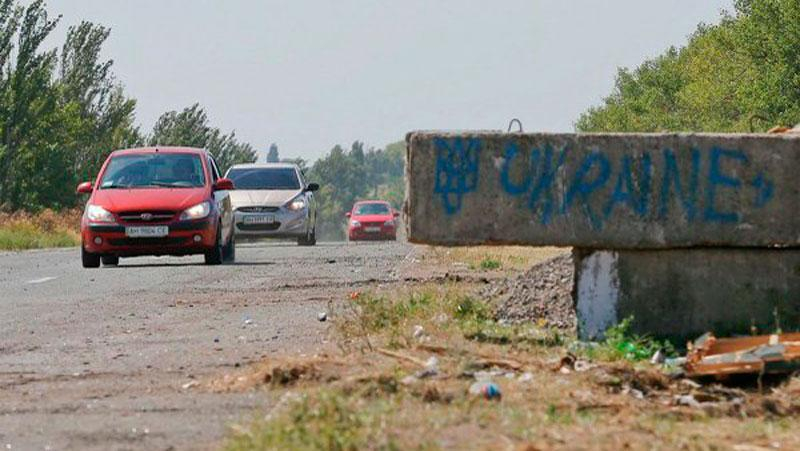 Украина перекрыла опасную дорогу вблизи Горловки