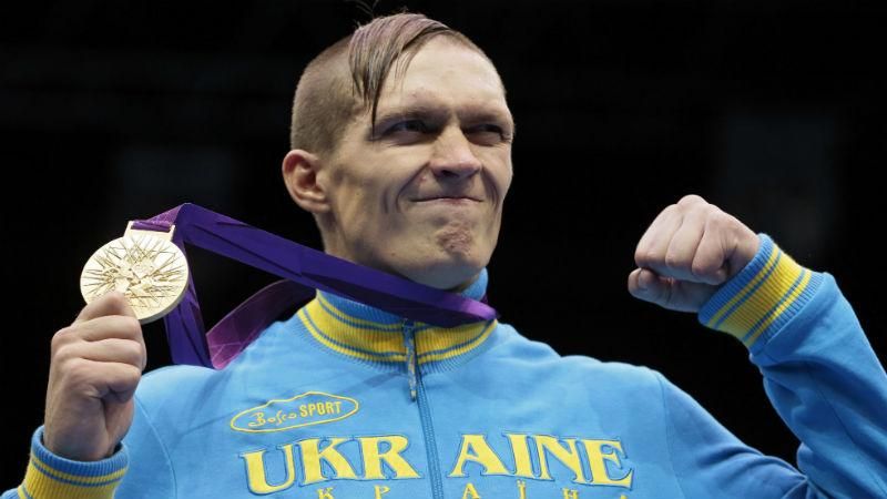 Усик у незвичайний спосіб поспілкувався з юними фанатами Усик у незвичайний спосіб поспілкувався з юними фанатами