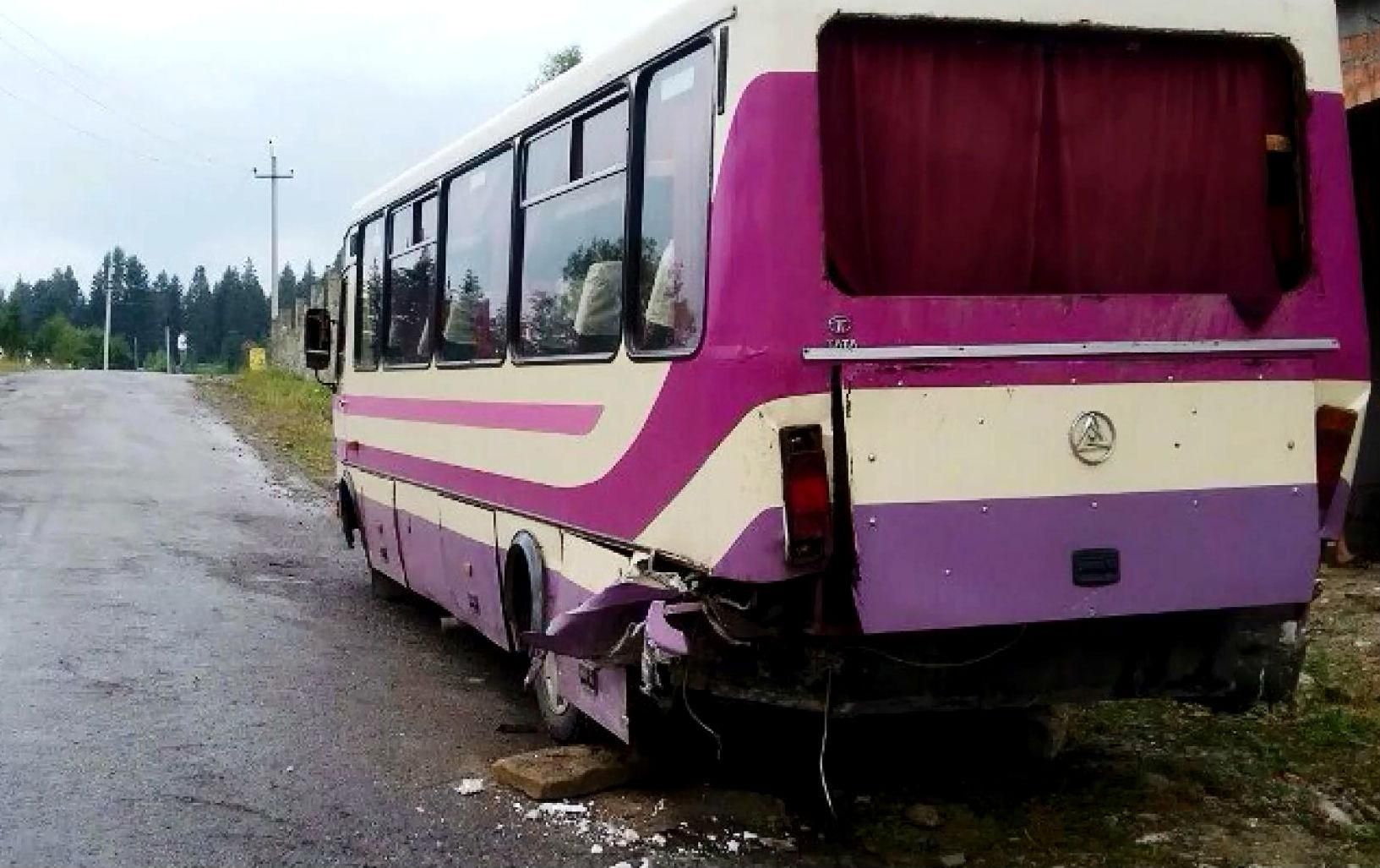 Во Львовской области произошли две аварии, есть погибшие