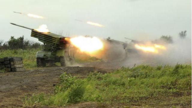 Эксперт объяснил, для чего Путин обостряет ситуацию на Донбассе Эксперт объяснил, для чего Путин обостряет ситуацию на Донбассе