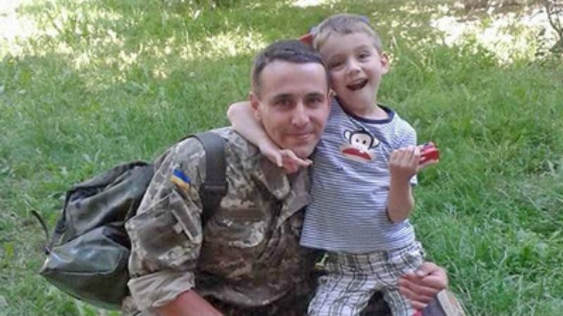 "Більше ніж символ": прониклива історія одного українського прапора "Більше ніж символ": прониклива історія одного українського прапора