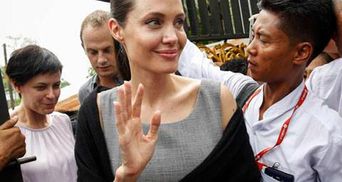 Анджелина Джоли похудела до 37 килограммов