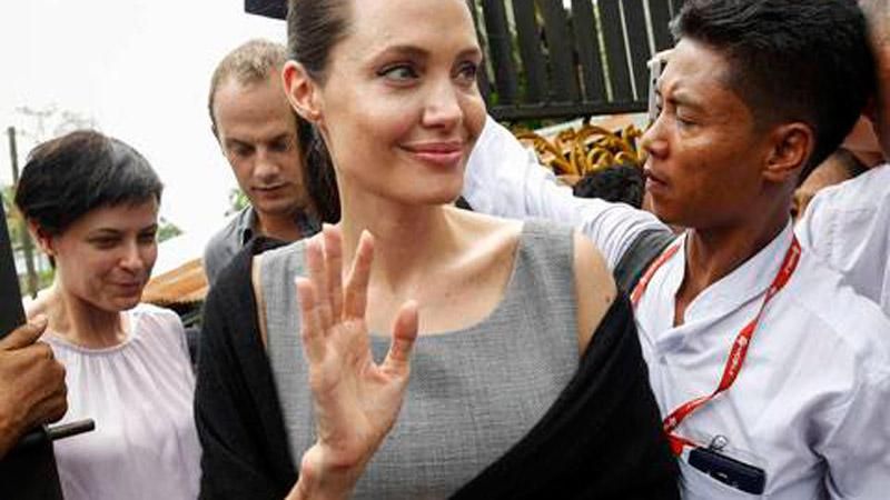 Анджелина Джоли похудела до 37 килограммов