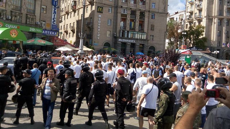 Польські фанати у Києві не дають спокою міліції