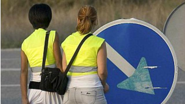 Итальянских проституток заставили носить отличительную одежду