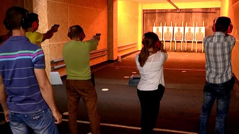 Як тренуються поліцейські у Харкові Як тренуються поліцейські у Харкові