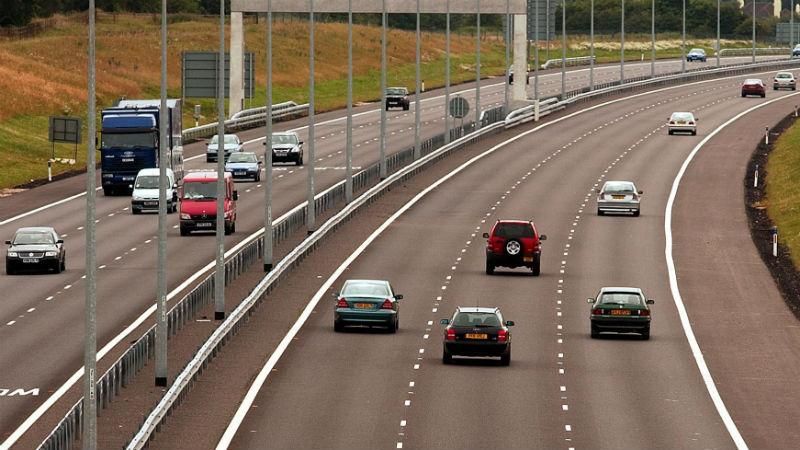 Чоловік опинився у полоні власного авто, яким немов керував привид Чоловік опинився у полоні власного авто, яким немов керував привид