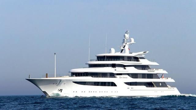 Медведчук подарував собі на уродини яхту за майже 200 мільйонів доларів Медведчук подарував собі на уродини яхту за майже 200 мільйонів доларів