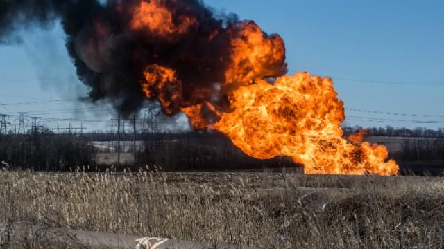 Доба важких обстрілів на Луганщині: є поранені серед військових та цивільних