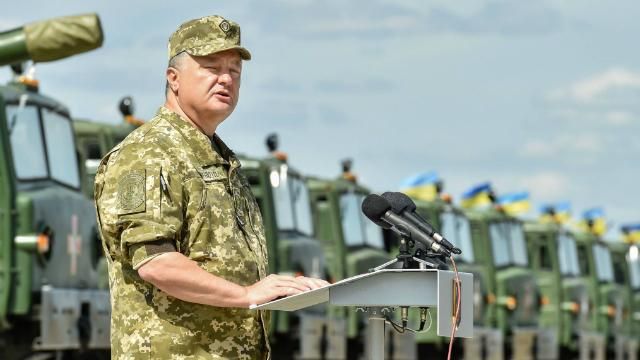Порошенко розповів, як корчить українських ворогів Порошенко розповів, як корчить українських ворогів