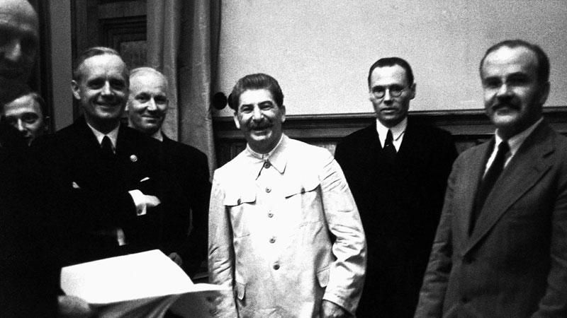 75 лет назад заключили один из самых страшных договоров для Европы 75 лет назад заключили один из самых страшных договоров для Европы