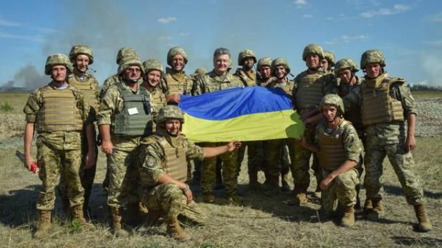 Порошенко розповів історію дорогого подарунка від військових з АТО Порошенко розповів історію дорогого подарунка від військових з АТО