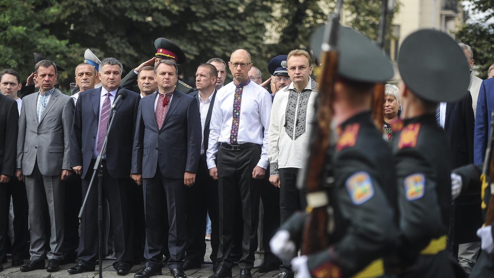 Яценюк звинуватив НАТО у нерішучості, яка призвела до путінської агресії Яценюк звинуватив НАТО у нерішучості, яка призвела до путінської агресії