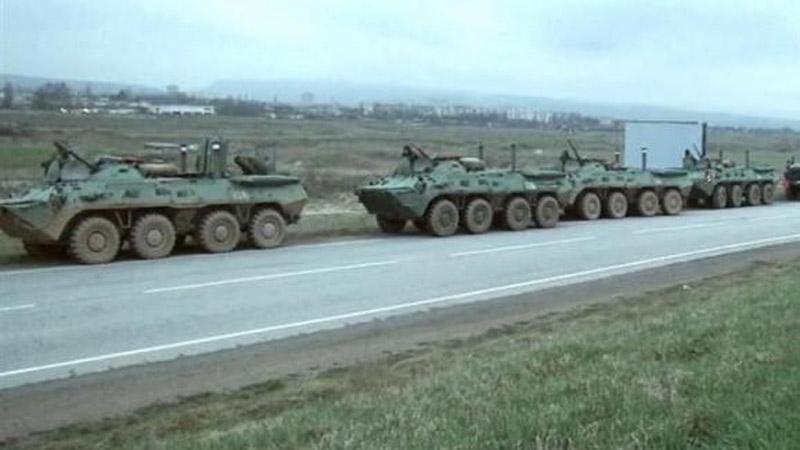 Напередодні Дня Незалежності з Росії на Донбас пройшли три колони військової техніки, — ЗМІ Напередодні Дня Незалежності з Росії на Донбас пройшли три колони військової техніки, — ЗМІ