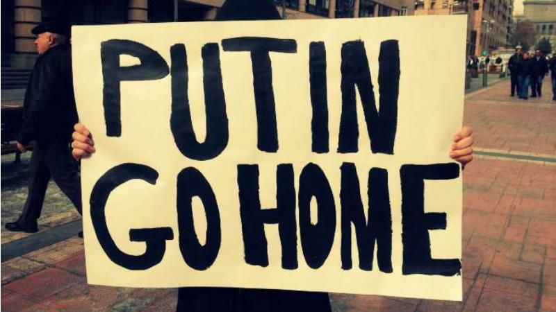 Росія готова вирватися з путінського рабства, — Financial Times Росія готова вирватися з путінського рабства, — Financial Times