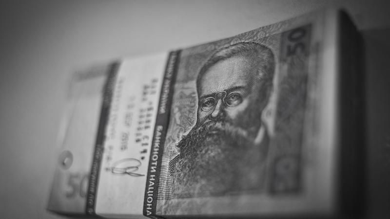 Опитування: Як ви рятуєтеся від падіння гривні? Опитування: Як ви рятуєтеся від падіння гривні?