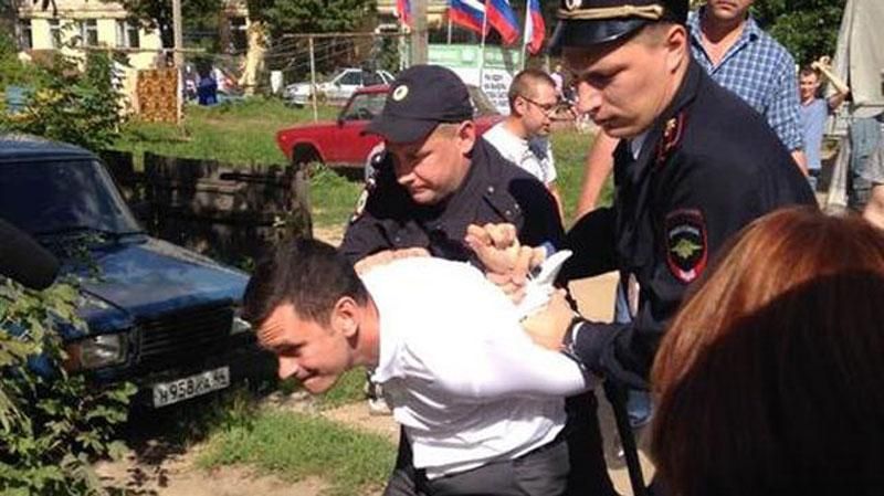 Яшин назвал две причины своего задержания Яшин назвал две причины своего задержания