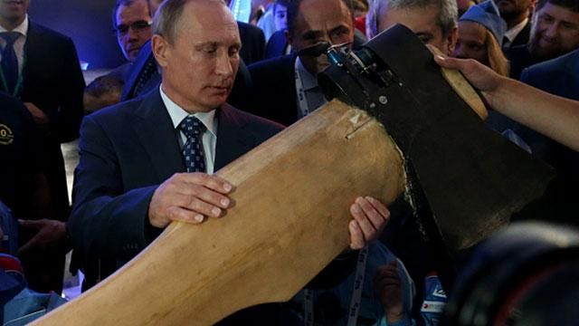 Путин и летающий топор всколыхнули интернет Путин и летающий топор всколыхнули интернет