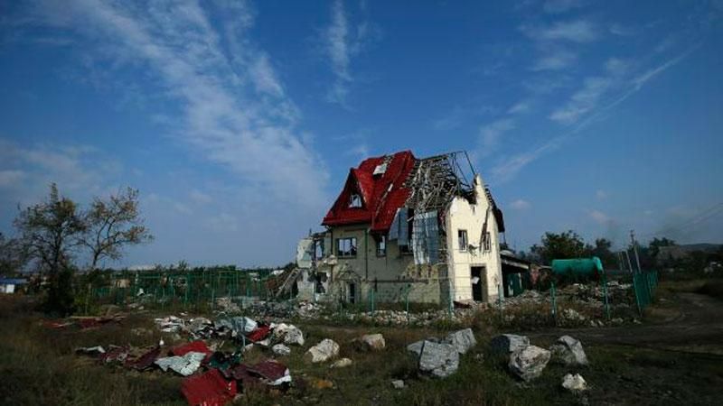 Бойовики обстрілюють Попасну: люди в паніці сидять у підвалах Бойовики обстрілюють Попасну: люди в паніці сидять у підвалах
