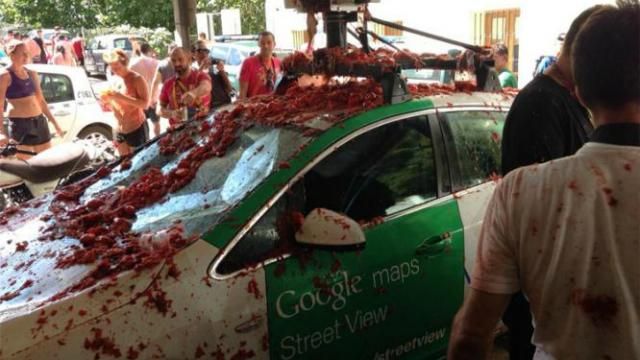 Google-жертвы после помидорных драк в Испании