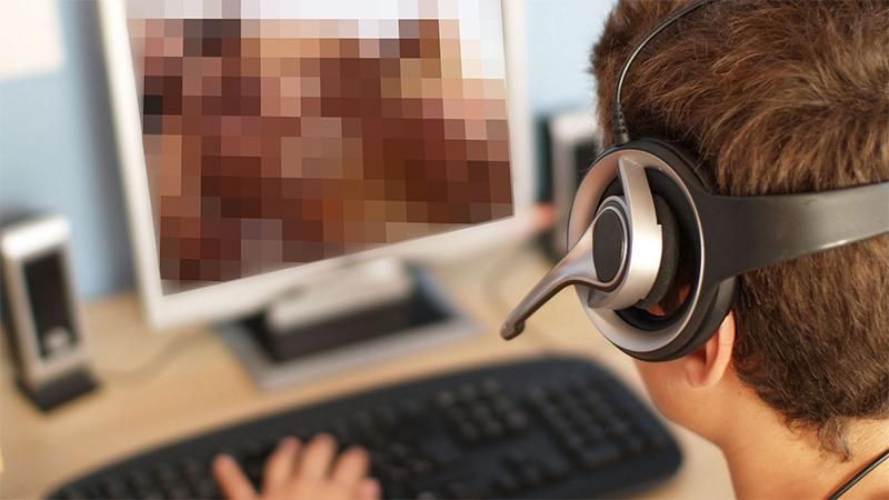 Windows 10 обвинили в шпионаже за детьми