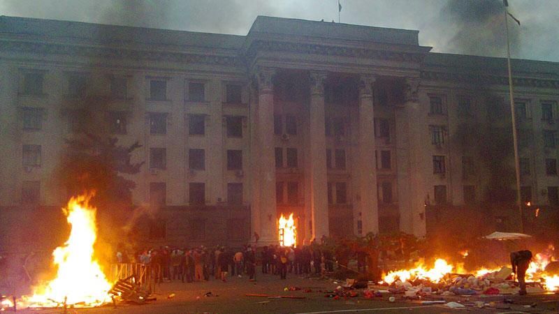 Трьох учасників трагедії 2 травня в Одесі відпустили з-під варти Трьох учасників трагедії 2 травня в Одесі відпустили з-під варти