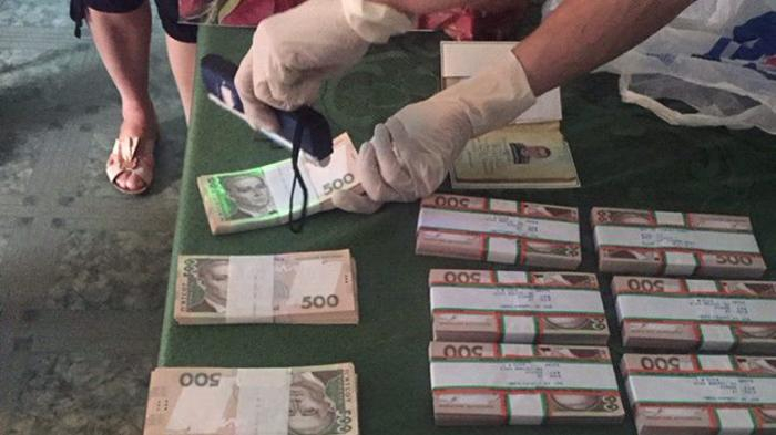 Глава районной госадминистрации в Сумской области "погорел" на взятке