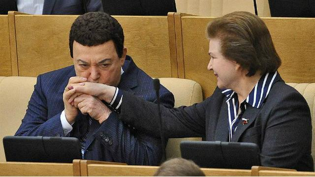 Кобзон вызвал Порошенко и Яценюка на дуэль