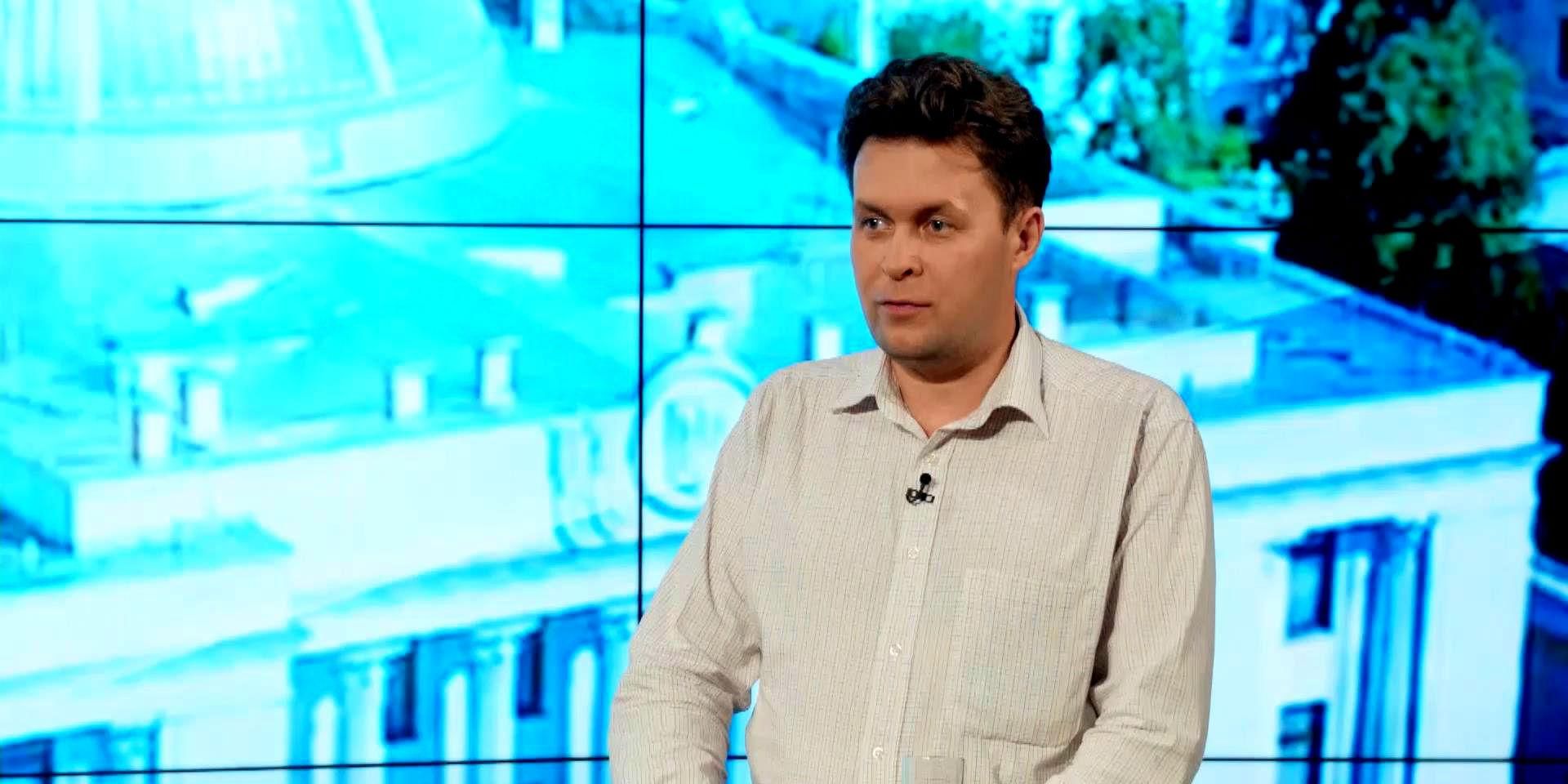 Кресло Яценюка шатается, но некем его заменить, — политолог Кресло Яценюка шатается, но некем его заменить, — политолог