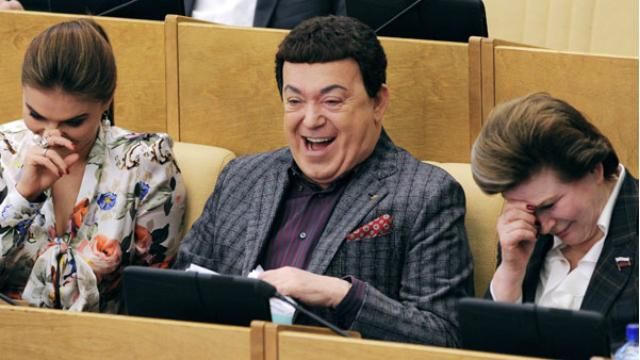 Кобзон посоветовал американцам не шутить с Россией Кобзон посоветовал американцам не шутить с Россией