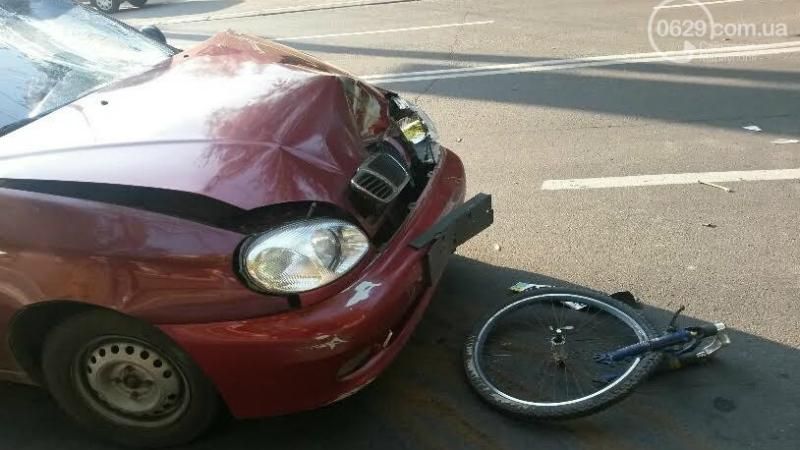 Водій насмерть збив велосипедиста у Маріуполі 