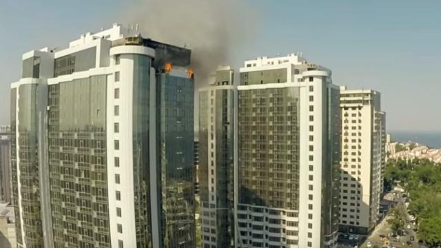 Как горела одесская многоэтажка с высоты птичьего полета: появилось еще одно видео